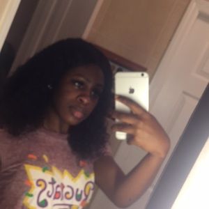 Meet your Posher, Amir